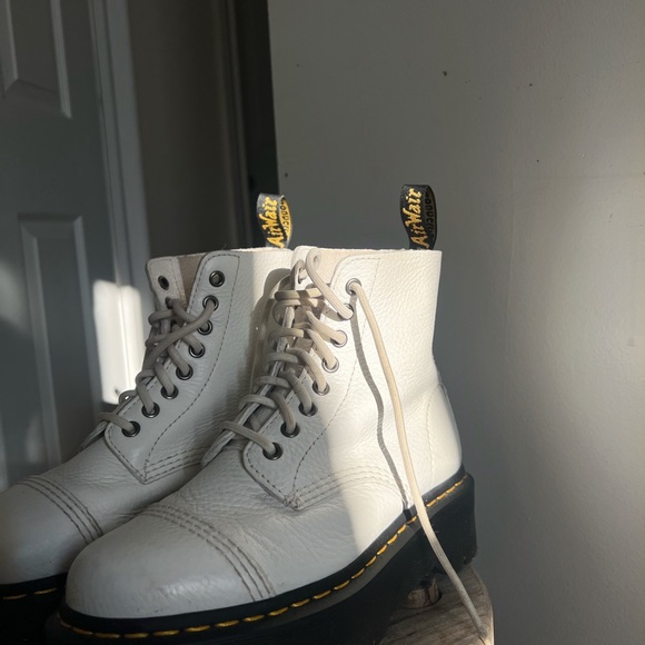 COPY - White Dr Martens - Sinclair (two style in one) Boot - Picture 4 of 5